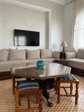 3 bedroom apartment next to playa and ibn batuta mall